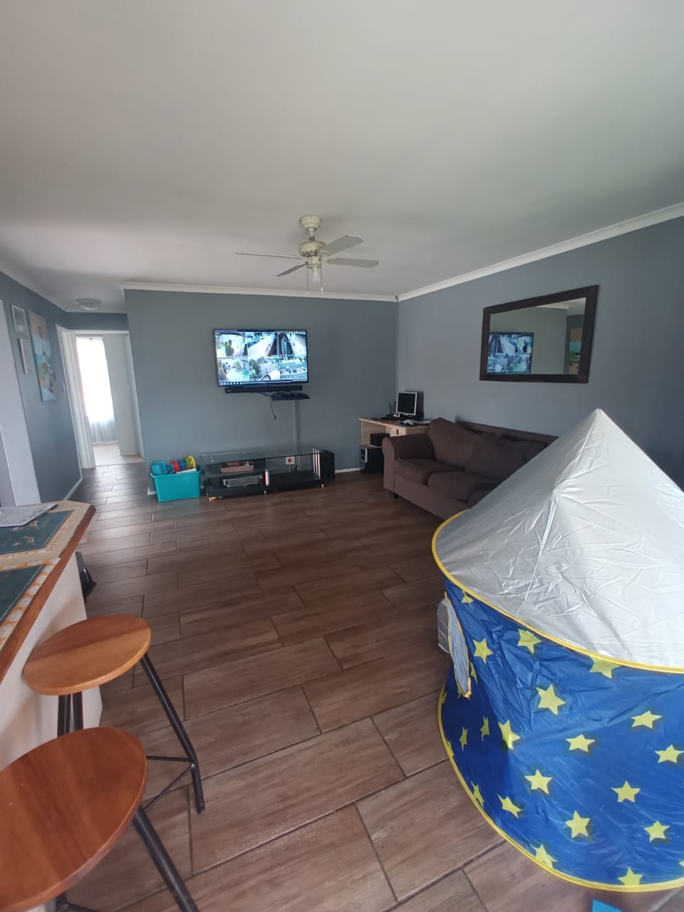 To Let 2 Bedroom Property for Rent in Goodwood Estate Western Cape